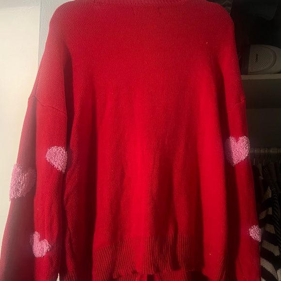 Red Heart Pattern Sweater - Picture 4 of 4